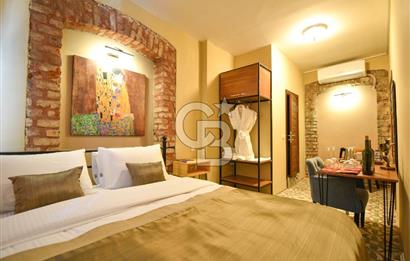 GALATA KULESİ YAKINI ORJİNAL ATEŞ TUĞLA KİRALIK HOME OFİS