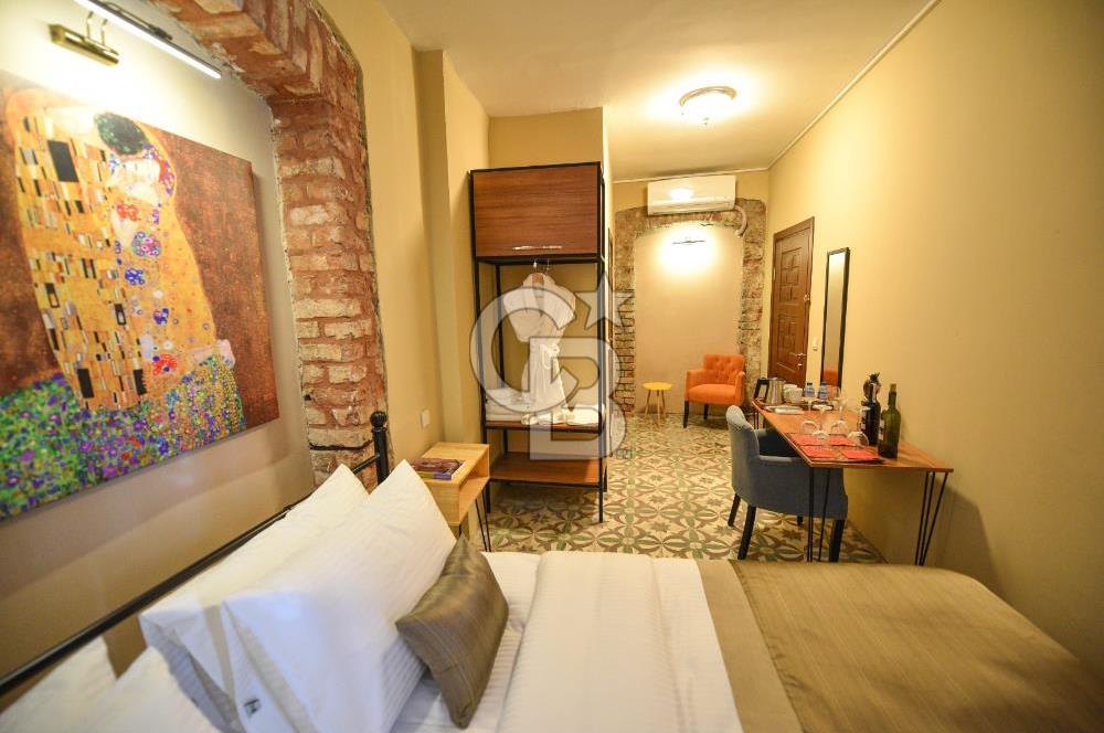 GALATA KULESİ YAKINI ORJİNAL ATEŞ TUĞLA KİRALIK HOME OFİS