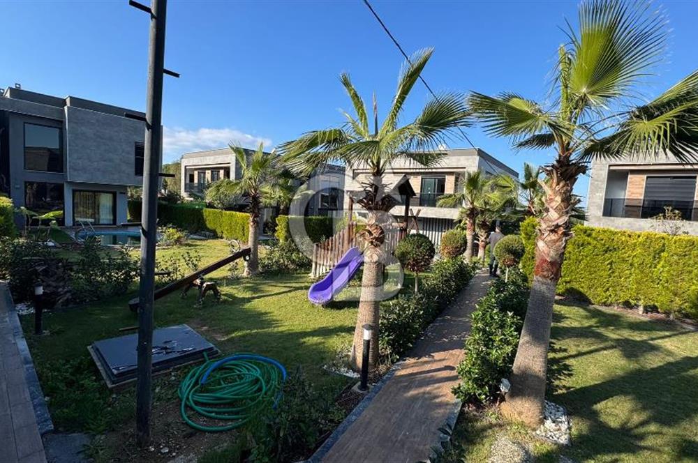 MUSELAND- KUŞADASI GÜZELÇAMLI'DA MODERN 3+1 SATILIK VİLLA