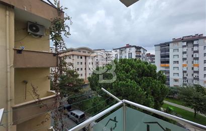 DUDULLU MERKEZDE 3+1 DAİRE