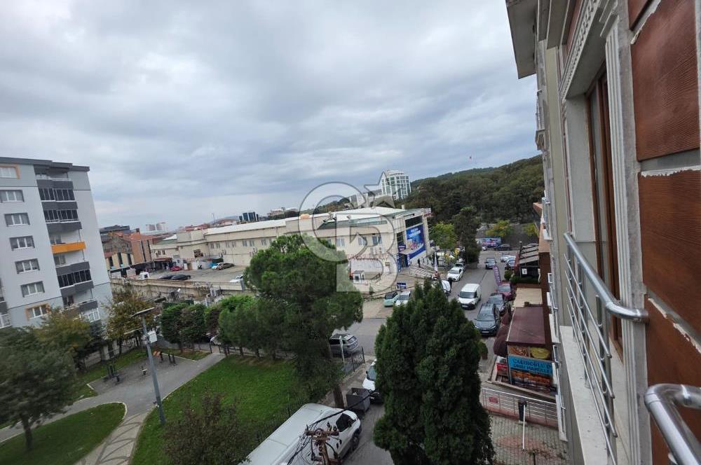 DUDULLU MERKEZDE 3+1 DAİRE