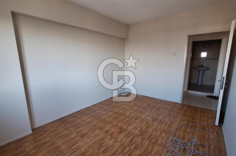ULUKENT 8.Cİ CADDE ÜZERİNDE KİRALIK ARA KAT 3+1 DAİRE 