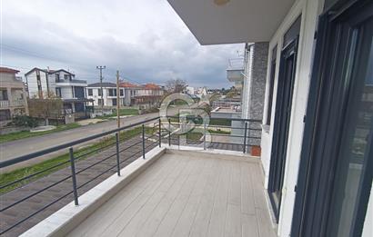  DENİZE YÜRÜME MESAFESİNDE | ALTINOVA’DA EŞYALI TERASLI MÜSTAKİL 4+1 VİLLA