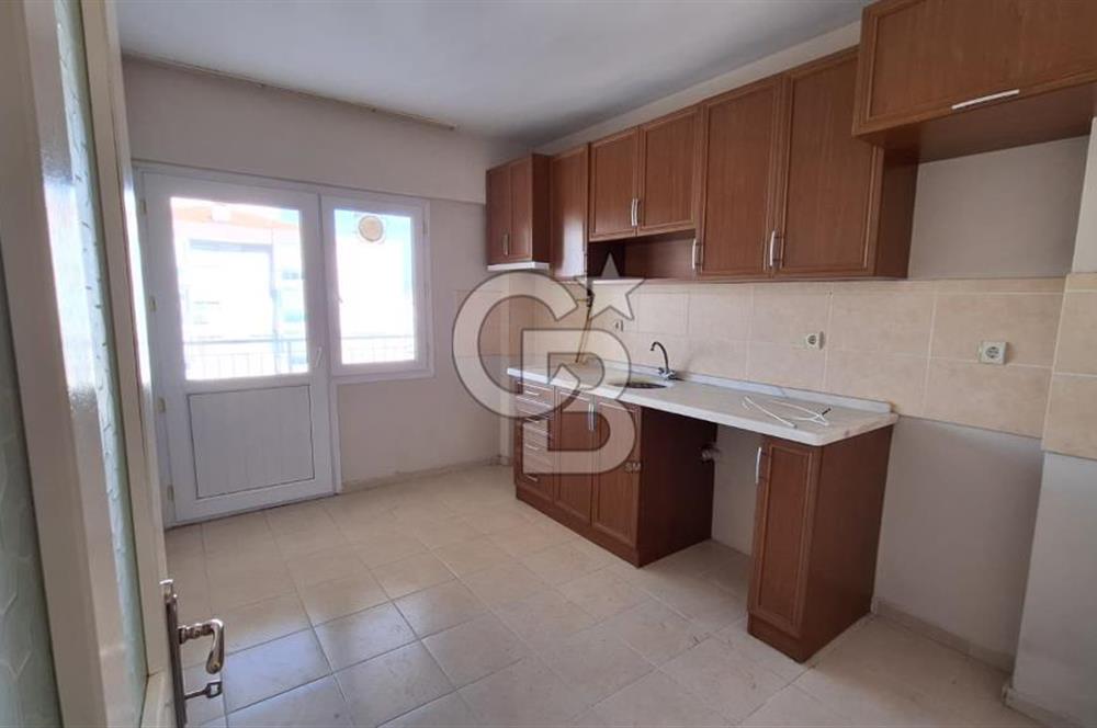 ULUKENT 8.Cİ CADDE ÜZERİNDE KİRALIK ARA KAT 3+1 DAİRE 