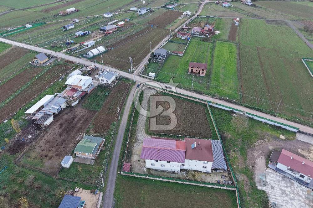 CB ENVOY'dan, Körfez Cuma Köyü'nde 2935 m2 Satılık Arsa