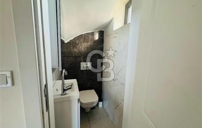 Foça Bağarası Villalar Bölgesinde 4+1 Havuzlu Kiralık Villa