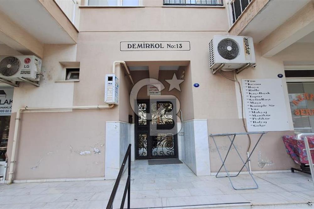 ULUKENT 8.Cİ CADDE ÜZERİNDE KİRALIK ARA KAT 3+1 DAİRE 