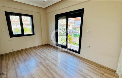 Yenifoça'da Satılık Bahçe Katı 2+1 Daire