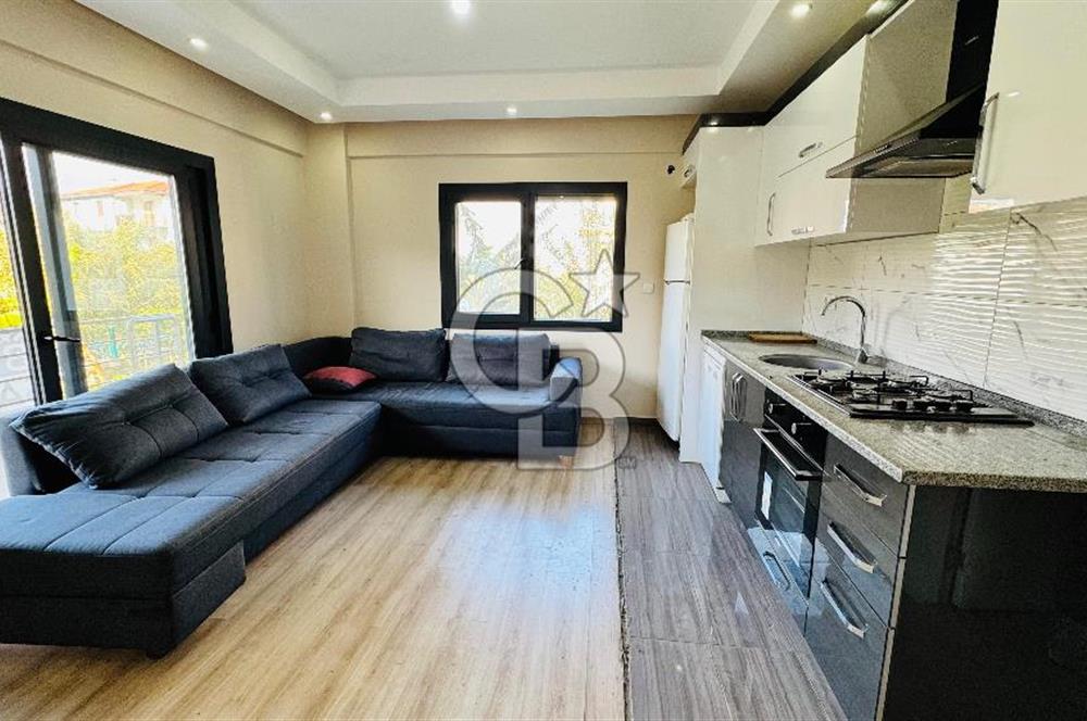 Yenifoça'da Satılık Bahçe Katı 2+1 Daire