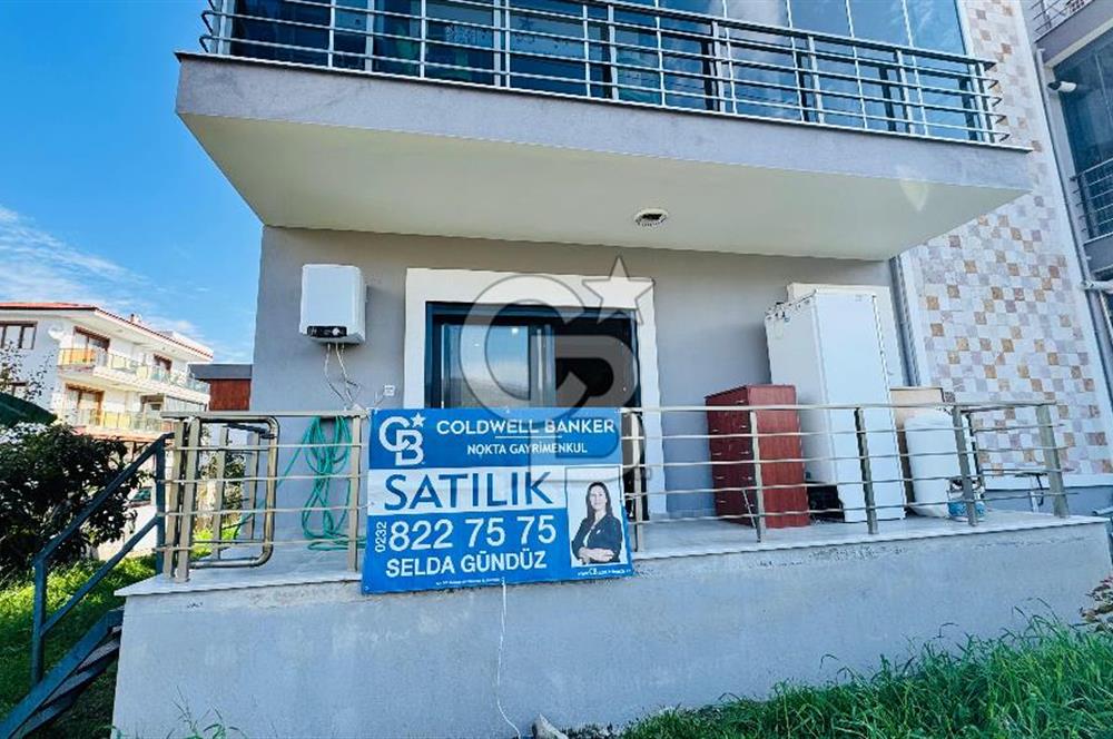 Yenifoça'da Satılık Bahçe Katı 2+1 Daire