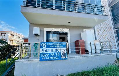 Yenifoça'da Satılık Bahçe Katı 2+1 Daire