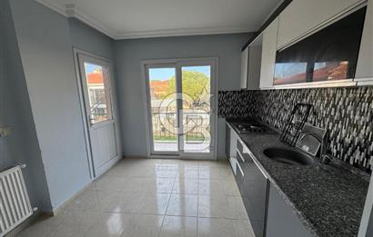 Foça Bağarası Kazım Dirik Mah. Kiralık 3+1 Bahçe Katı Daire