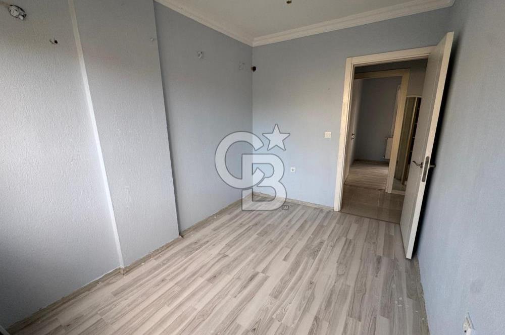 Foça Bağarası Kazım Dirik Mah. Kiralık 3+1 Bahçe Katı Daire