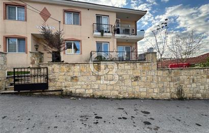 Foça Bağarası Kazım Dirik Mah. Kiralık 3+1 Bahçe Katı Daire