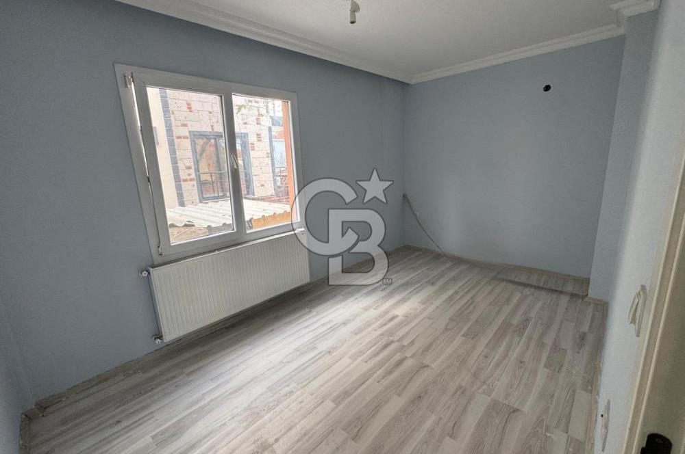 Foça Bağarası Kazım Dirik Mah. Kiralık 3+1 Bahçe Katı Daire