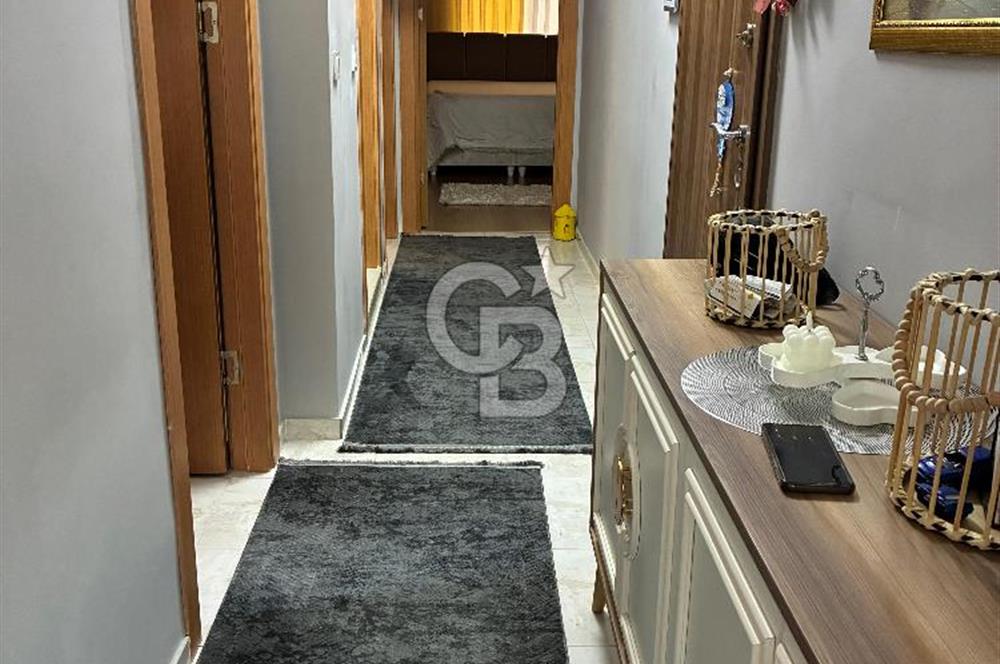 Sancaktepe Safa Mahallesinde Satılık 2+1 İçi Yapılı Arakat Daire