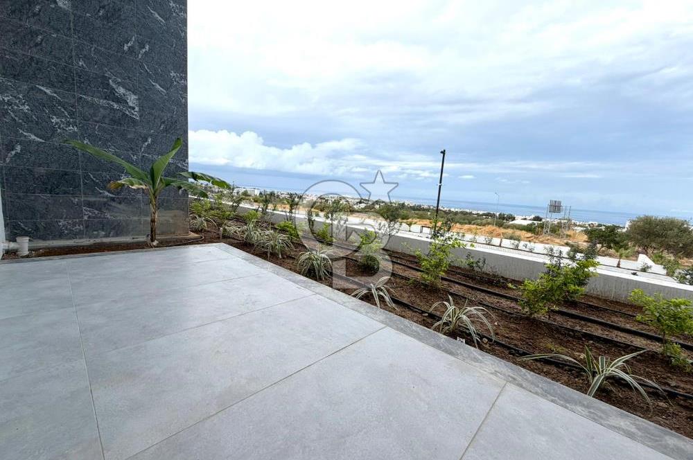 Girne Karaoğlanoğlu Full Eşyalı ve Havuzlu Sitede Deniz Manzaralı 2+1 Kiralık Daireler