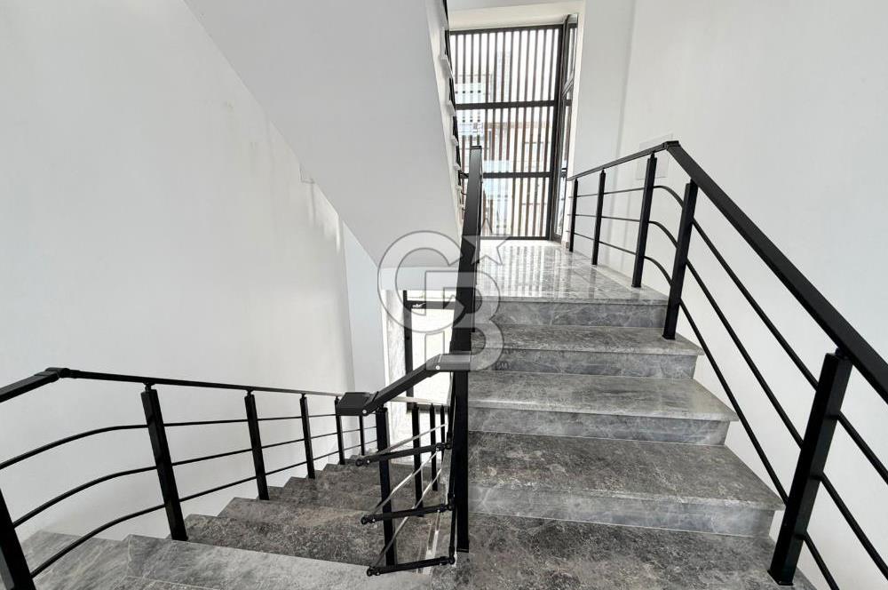 Girne Karaoğlanoğlu Havuzlu Sitede Full Eşyalı Deniz Manzaralı 1+1 Bahçe Kullanımlı Kiralık Daireler