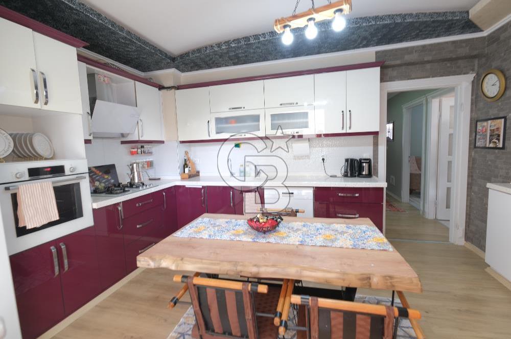 Ulukent İstiklal Mahallesi Öztürk Konakları-4 Ferah 3+1 Satılık Daire