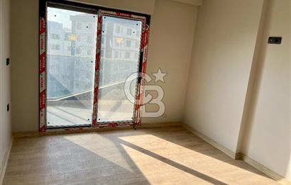 çiğli Azel Deluxe Sitesi Satılık Teraslı 2+1 Daire