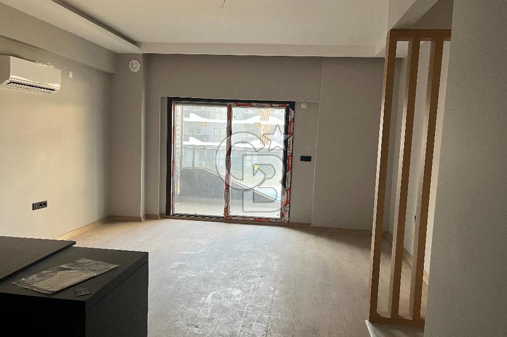 çiğli Azel Deluxe Sitesi Satılık Teraslı 2+1 Daire
