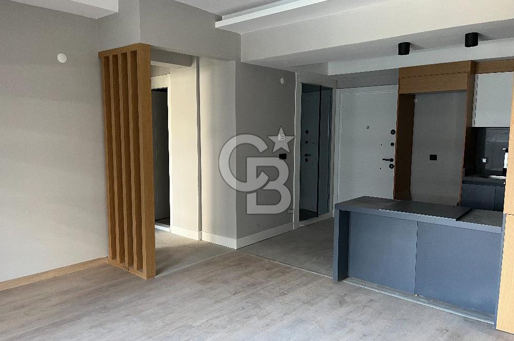 çiğli Azel Deluxe Sitesi Satılık Teraslı 2+1 Daire