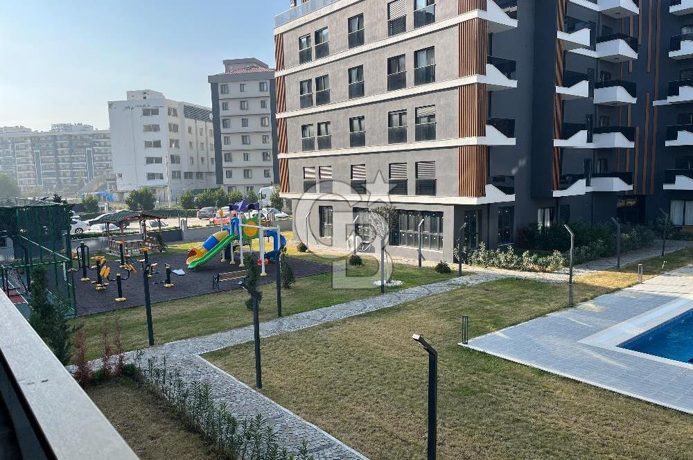 çiğli Azel Deluxe Sitesi Satılık Teraslı 2+1 Daire