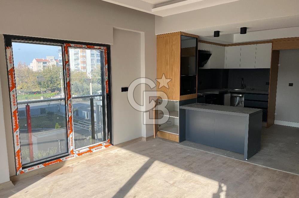çiğli Azel Deluxe Sitesi Satılık Teraslı 2+1 Daire