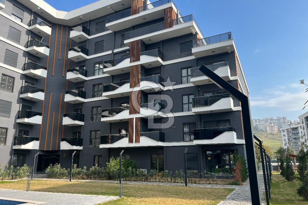 Çiğli Azel Deluxe sitesi Geniş Teraslı Satılık 3+1 Daire