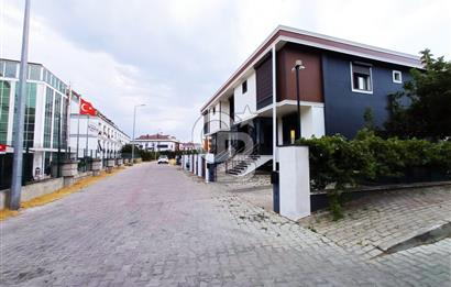 BÜYÜKÇEKMEÇE MİMAROBADA MERKEZİ KONUMDA KİRALIK TRİPLEKS VİLLA