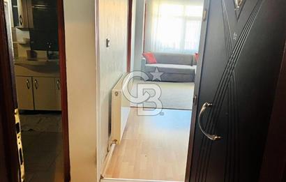 Cadde Üzeri, Geniş, Merkezi Konumda, 2 Balkonlu Kiralık Daire