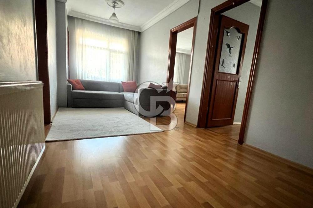 Cadde Üzeri, Geniş, Merkezi Konumda, 2 Balkonlu Kiralık Daire