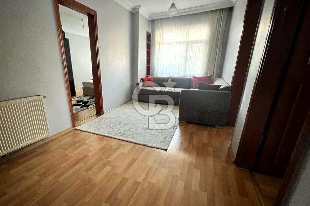 Cadde Üzeri, Geniş, Merkezi Konumda, 2 Balkonlu Kiralık Daire
