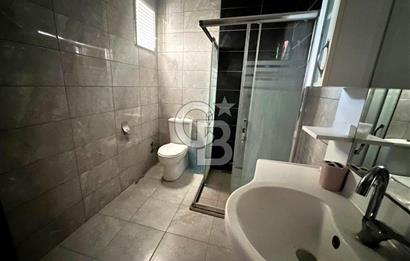 Cadde Üzeri, Geniş, Merkezi Konumda, 2 Balkonlu Kiralık Daire