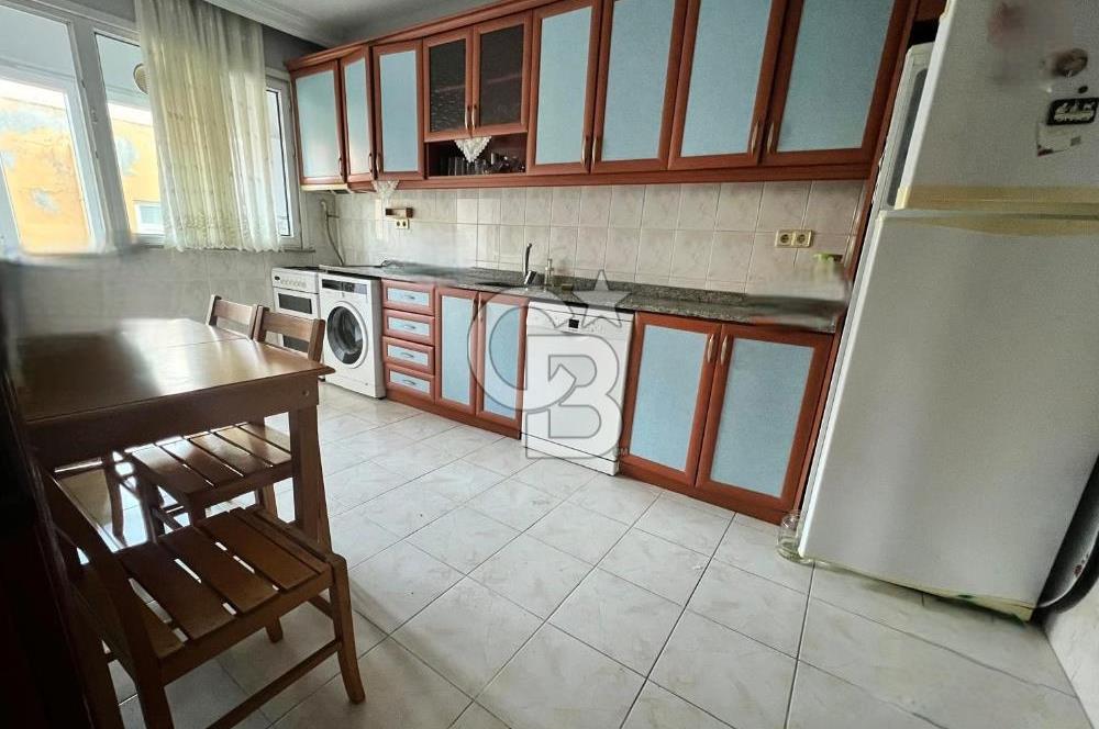 Cadde Üzeri, Geniş, Merkezi Konumda, 2 Balkonlu Kiralık Daire