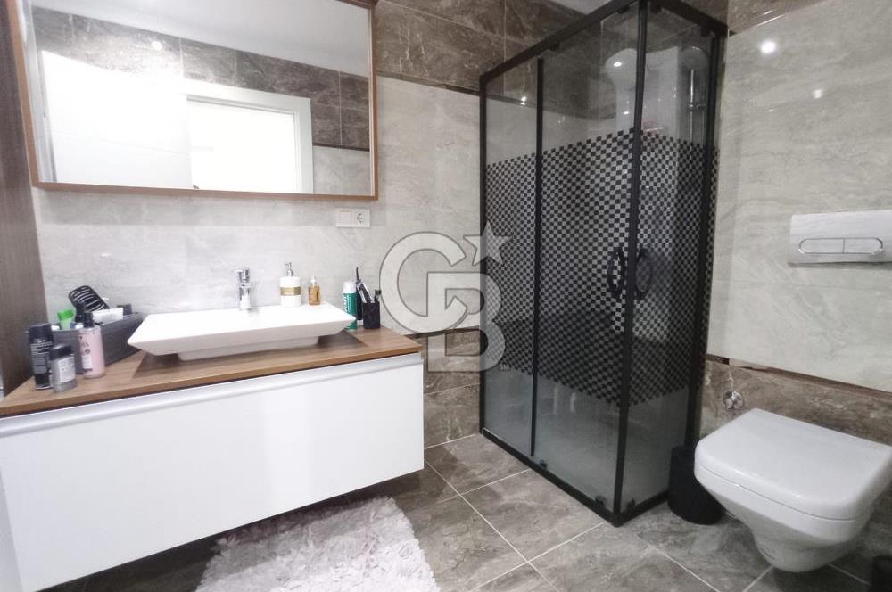 BÜYÜKÇEKMEÇE MİMAROBADA MERKEZİ KONUMDA KİRALIK TRİPLEKS VİLLA