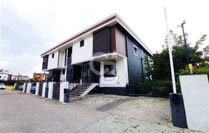BÜYÜKÇEKMEÇE MİMAROBADA MERKEZİ KONUMDA KİRALIK TRİPLEKS VİLLA