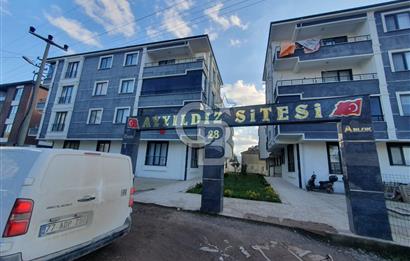 ÇİFLİKKÖY SULTANİYE’DE YENİ 2+1 ARA KAT SİTE İÇİ GENİŞ DAİRE