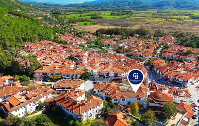 Akyakada Değerli Lokasyonda Satılık Dükkan