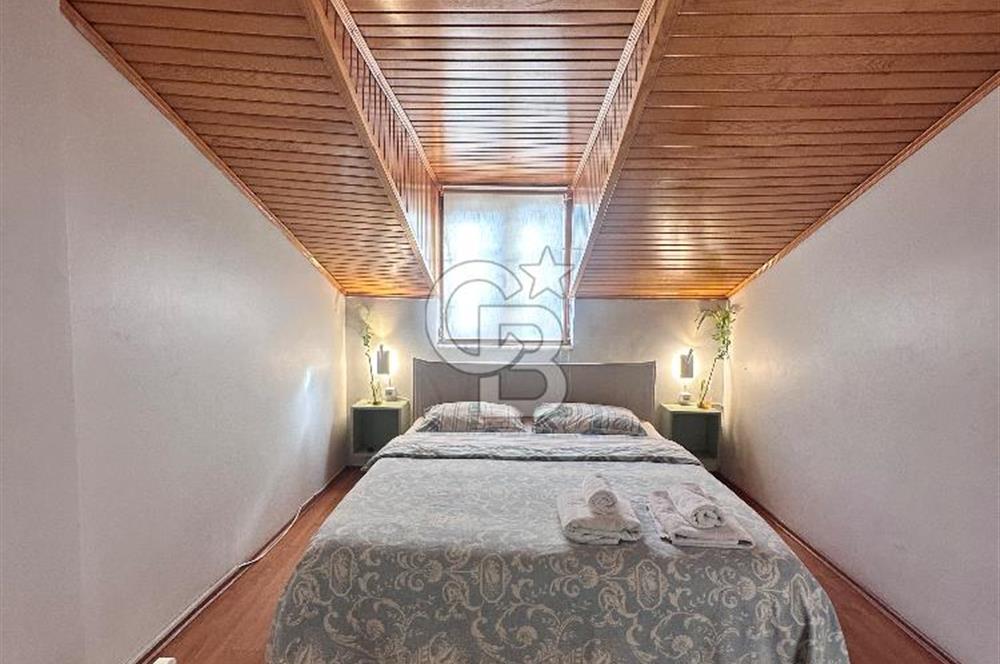 Beyoğlu Galata‘da satılık 3 + 1 teraslı daire