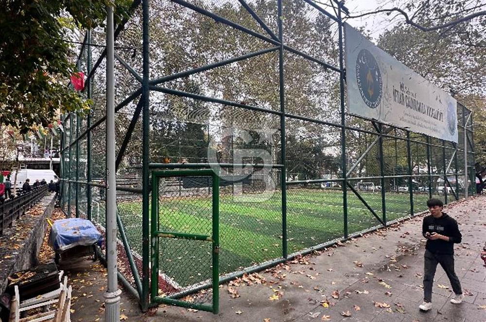 Beyoğlu Galata’da kullanışlı satılık 2 + 1 daire