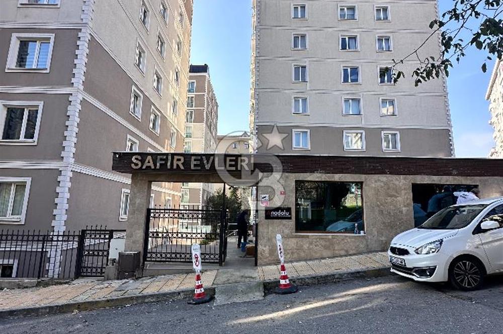 Ataşehir Safir evleri Sitesi‘nde geniş 3 + 1 kiralık daire
