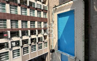 Ataşehir Safir evleri Sitesi‘nde geniş 3 + 1 kiralık daire