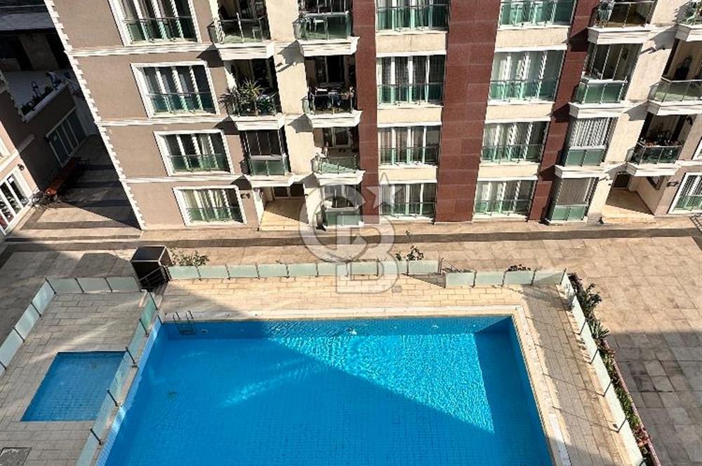 Ataşehir Safir evleri Sitesi‘nde geniş 3 + 1 kiralık daire