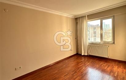 Ataşehir Safir evleri Sitesi‘nde geniş 3 + 1 kiralık daire