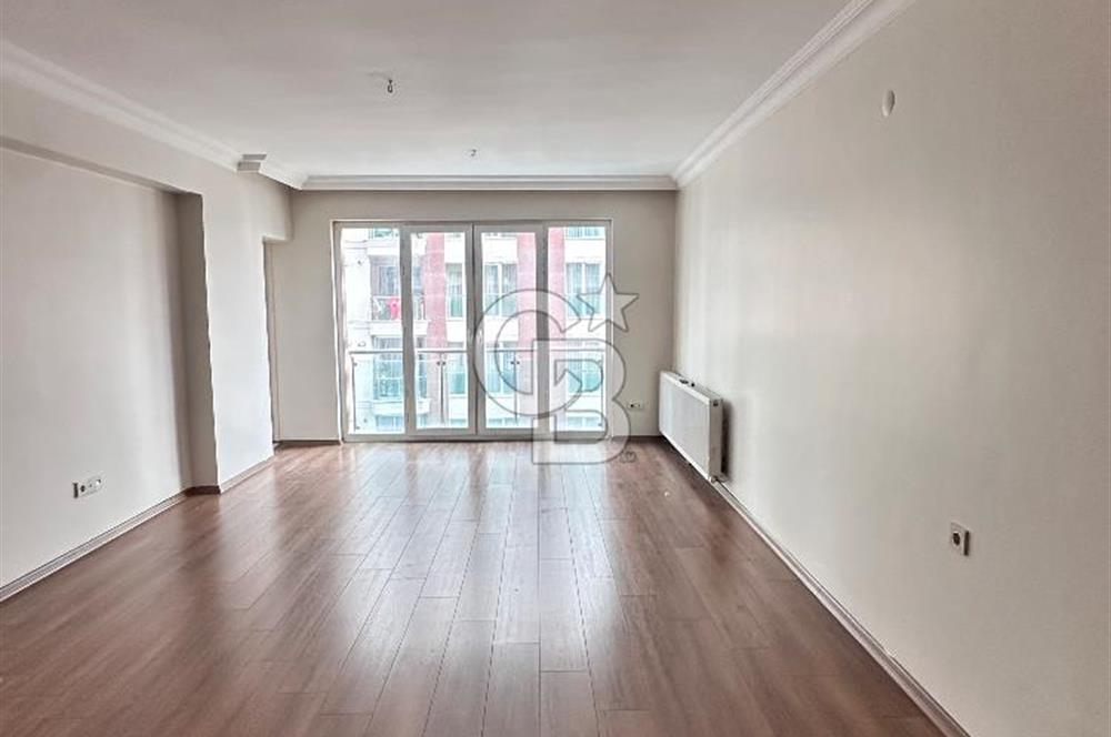 Ataşehir Safir evleri Sitesi‘nde geniş 3 + 1 kiralık daire