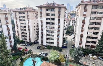 Ataşehir Safir evleri Sitesi‘nde geniş 3 + 1 kiralık daire