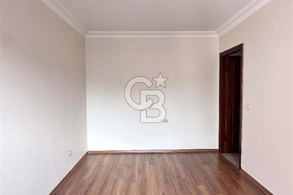 Ataşehir Safir evleri Sitesi‘nde geniş 3 + 1 kiralık daire