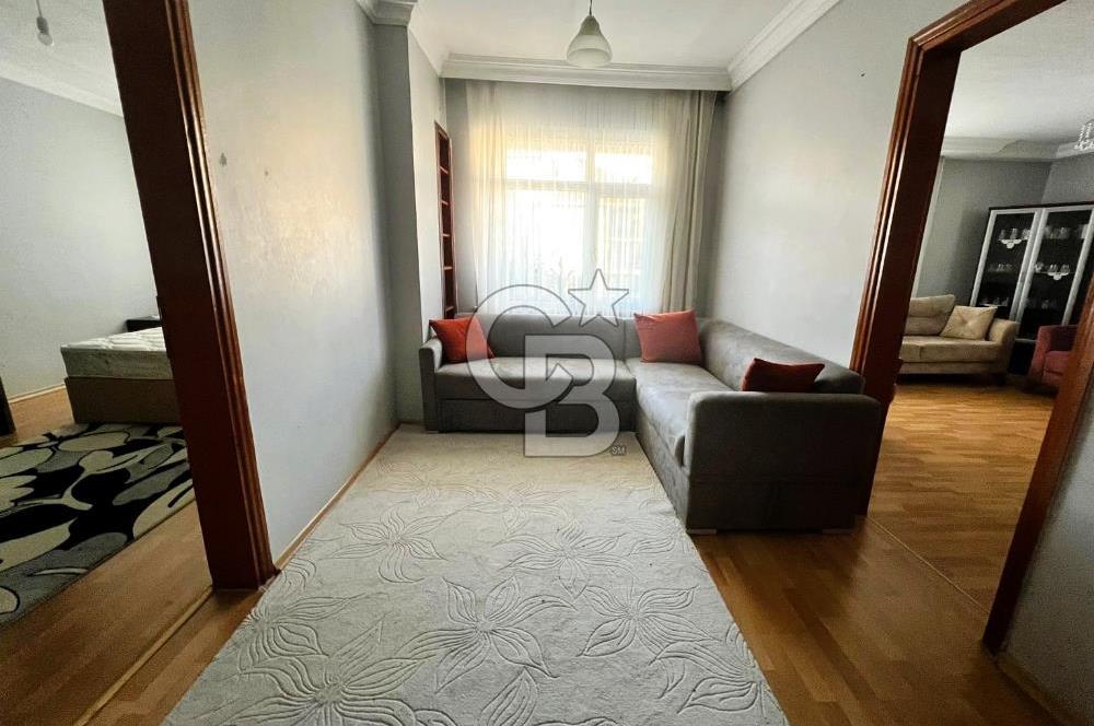 Cadde Üzeri, Geniş, Merkezi Konumda, 2 Balkonlu Kiralık Daire