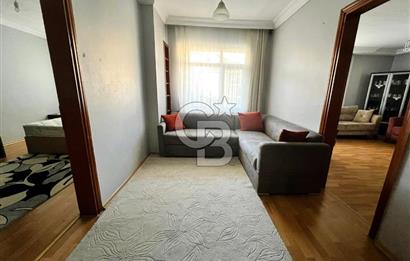 Cadde Üzeri, Geniş, Merkezi Konumda, 2 Balkonlu Kiralık Daire